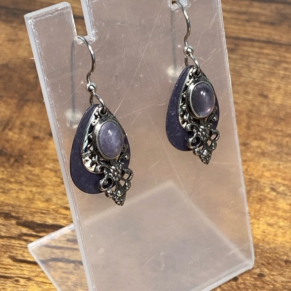#25 Earrings Amethyst Center - Picture 1 of 7